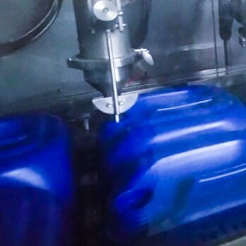 18L Electric Automatic Lube Oil Filling Machine 4 Nozzles 1-Year PLC Chemical for Honey Viscous Liquid Metal Plastic Bottle